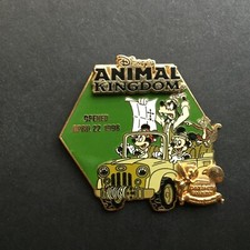 DISNEY WDW DAVE SMITH COLLECTION THE FIRST THEME PARK PIN WALT DISNEY