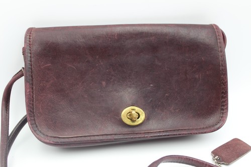 Borsa a tracolla vintage anni 70 80 Coach NYC Early Dinky pochette bordeaux rosso-marrone - Foto 3 di 15
