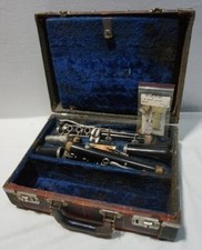 Bundy Clarinet w/ Hard Case Vintage