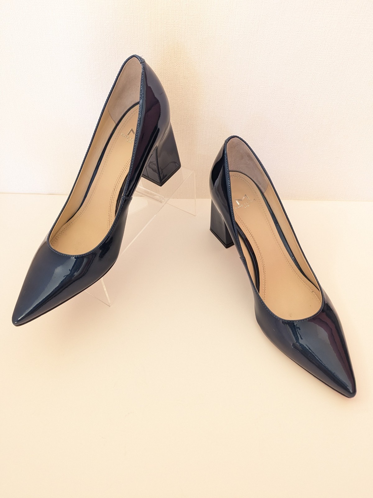 Marc Fisher LTD Zala $165 Pointed Toe Blue Patent… - image 1