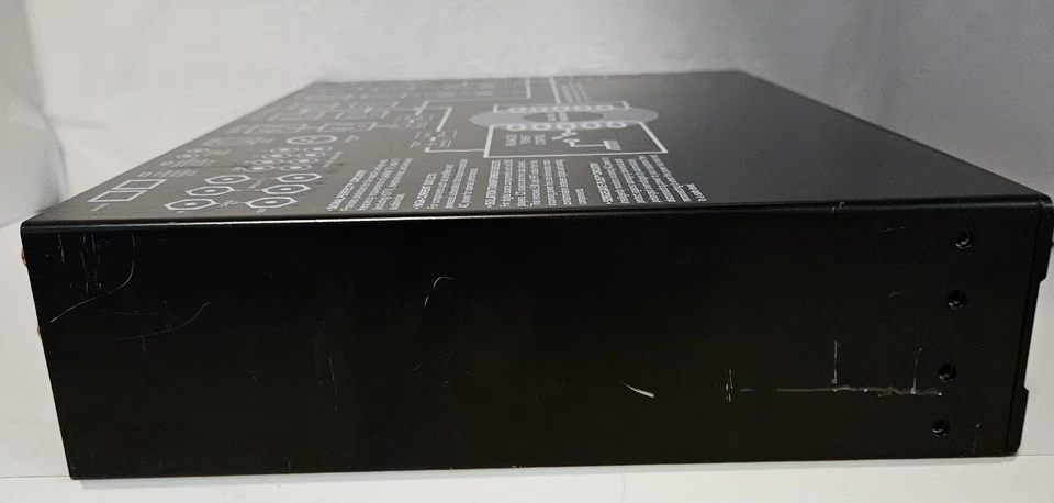 Panamax MAX 5510 AC Regenerador Transitorio Voltaje Supresor de Sobretensiones Foto 4 de 4