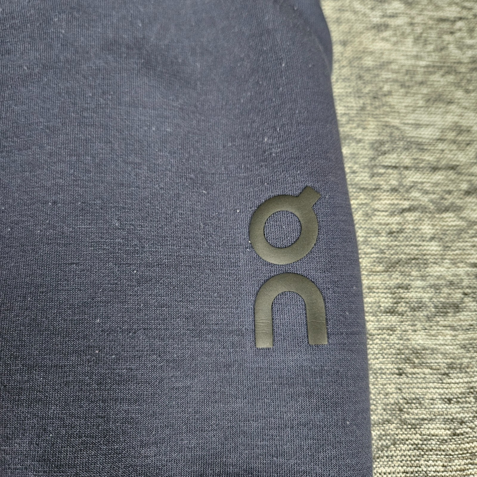 On Cloud Running Performance Stretch Sweatpants N… - image 3