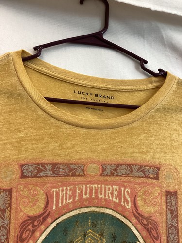 Lucky Brand gelber Kurzarm Pullover T-Shirt The Future is Lucky Damen L - Bild 3 von 10