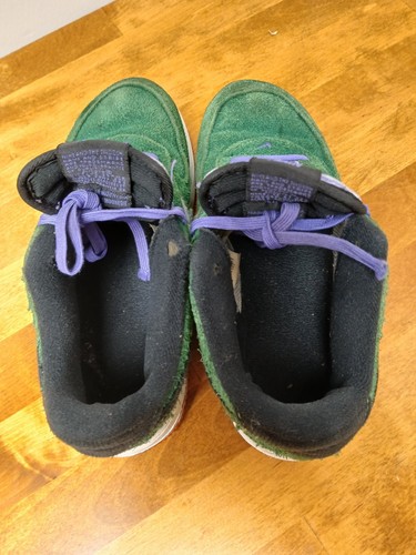 Nike Air Force 1 LV8 3Y 'Halloween Spooktacular' Tenis Gamuza Verde - Imagen 4 de 6
