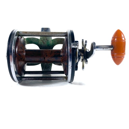 Vintage Penn No. 155 Saltwater Casting Reel Pier Boat ~ Amber Handle ~ Smooth - Picture 6 of 9