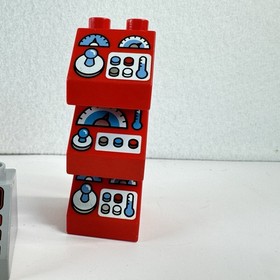 Lego Duplo Cash Register Blocks Lot Of 6 Printed Red Gray 2x2x2 Curved