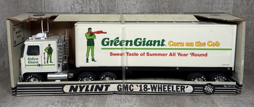 Vintage Nylint Green Giant GMC 18 Wheeler Semi Truck Pressed Steel