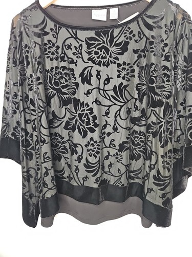 Chico's Easywear 1 Top 8 Schwarz Samt Burnout Jayma Dark Femme Vamp Poncho Chic - Bild 7 von 16