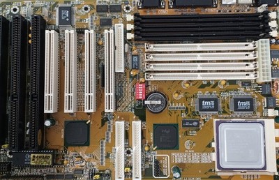 Socket 7 Motherboard / AMD K6-2 CPU Combo | Read Description | Retro / Vintage