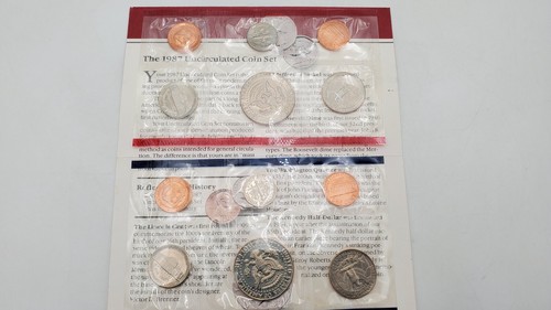 1980-1981 & 1984-89 P and D Annual Uncirculated US Mint Coin Sets Lot 8 Sets - Picture 13 of 17