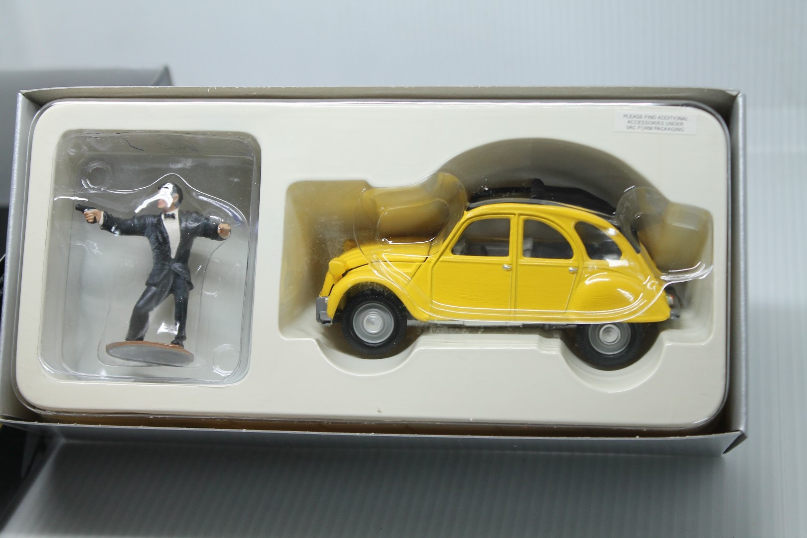 Corgi toys Collection citroen 2 CV James Bond embalaje original 1 36 con figura Corgi toys Collection citroen 2 CV CV CV James Bond embalaje original 1 36 con figura 77536e