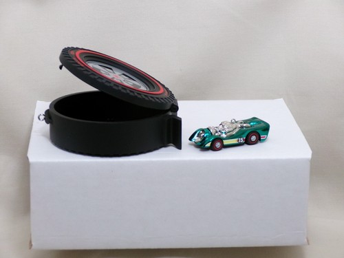 Hallmark Keepsake Hot Wheels Jet Threat Ornament - Picture 4 of 5