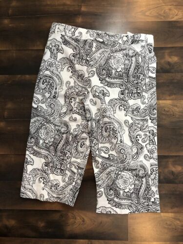 Susan Bristol women's capri pants black and white Sz 8 AA13 - Picture 6 of 8