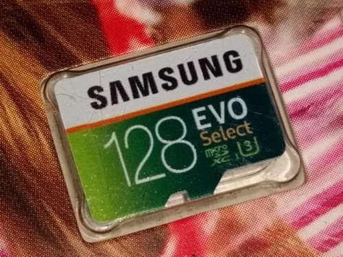 Samsung 128GB 100MB/s (U3) MicroSD EVO Select Memory Card with Adapter MB-ME128G - Picture 2 of 5