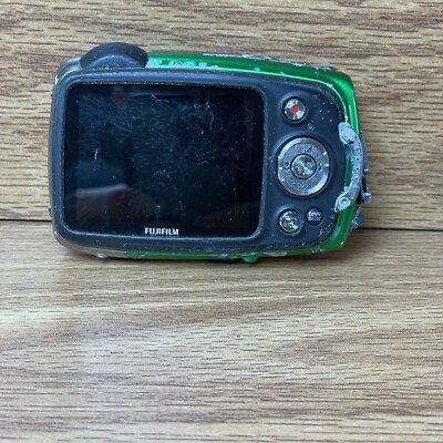 Fujifilm FinePix XP20 Green 5x Optical Zoom 2.7-Inch LCD 14