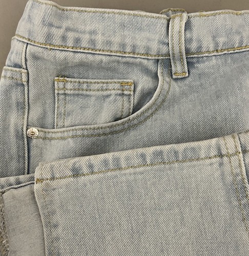 Pretty Little Thing Maternity Blue Jeans Size 6 With A Stretchable Waistband - Picture 13 of 15