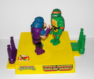 Teenage Mutant Ninja Turtles Totally Awesome Duelin' Dudes