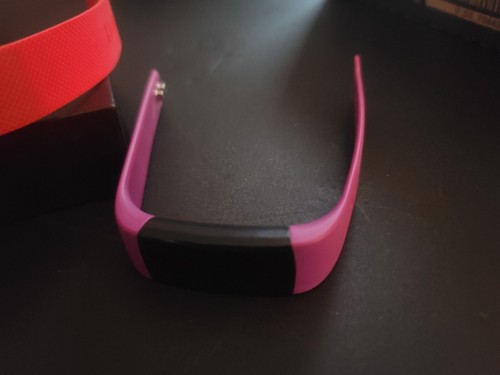 LOT Of 3 Heart Tracking Wristbands Including a Fitbit Charge Hr  - Picture 2 of 7