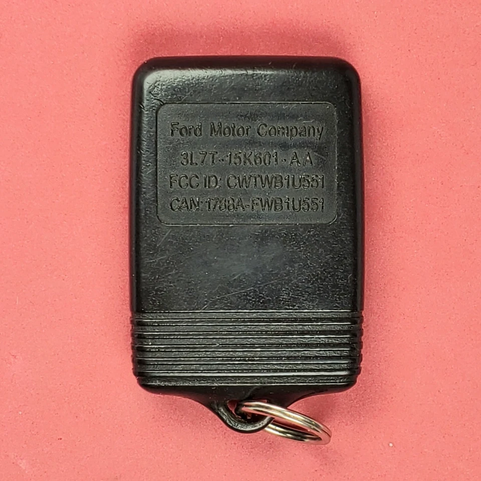 OEM Ford Expedition Keyless Entry Remote 5B Lift Gate / Rear Glass - CWTWB1U551 - Imagem 2 de 2