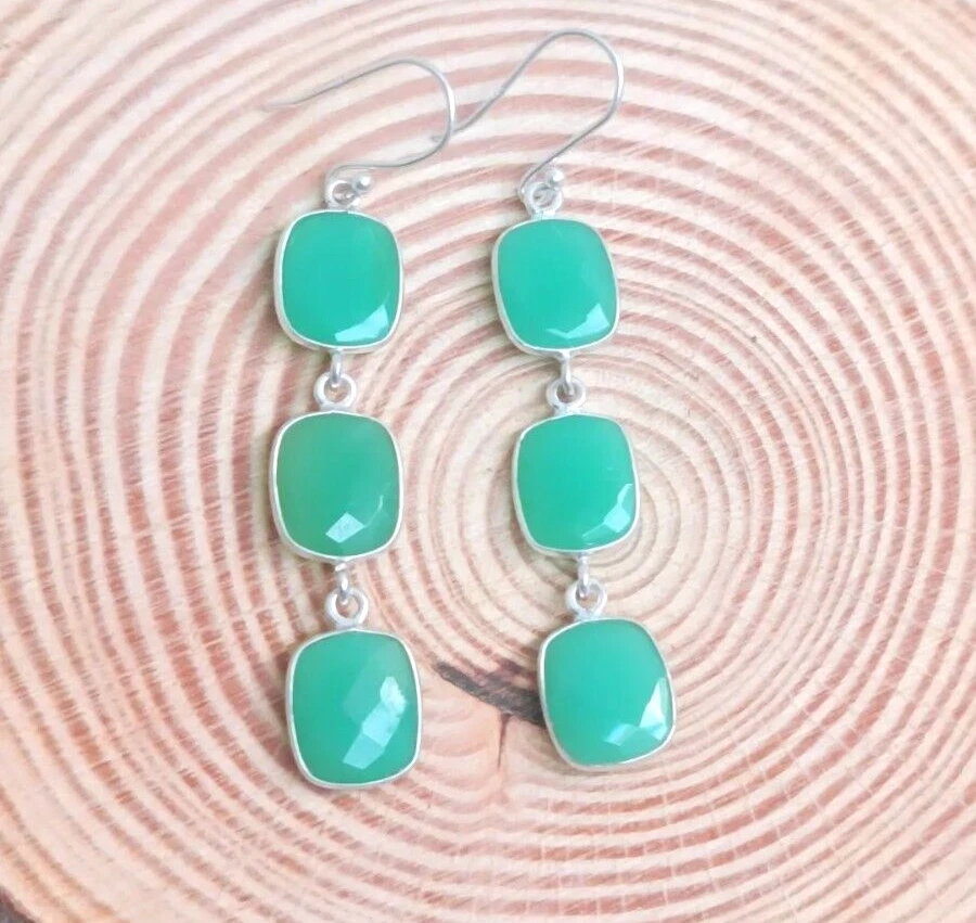 Orecchino a gancio in argento sterling 925 con onice verde naturale... - Immagine 2 di 3