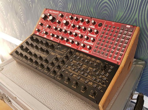 Behringer Solid Oak Dual Stand for Model D, Pro 1, K2, Cat and Neutron ETC - Picture 3 of 6