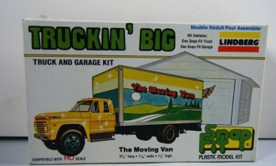 Lindberg 2149 HO Truckin' Big The Moving Van Truck & Garage Building Kit