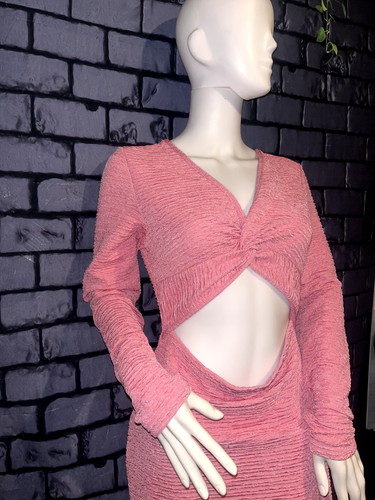 Nuevo Vestido Sexy Elástico Talla Grande Rosa Shein Texturizado - Imagen 2 de 6