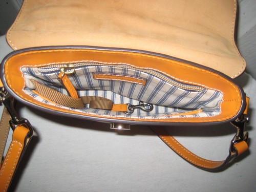 Dooney & Bourke Umhängetasche Senf Leder. - Bild 10 von 17