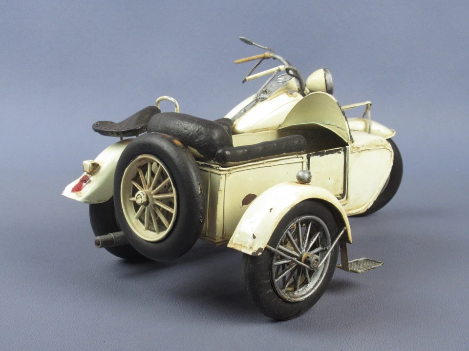 Motorcycle Model with Sidecar in Vintage Metal Craftsmanship from the '60s - Image 3 of 4