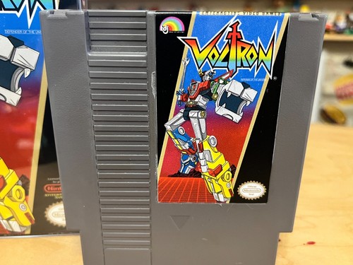 VOLTRON NES GAME CARTRIDGE AND BOX IN PROTECTOR CUSTOM ART PIECE NINTENDO RETRO - Picture 4 of 9