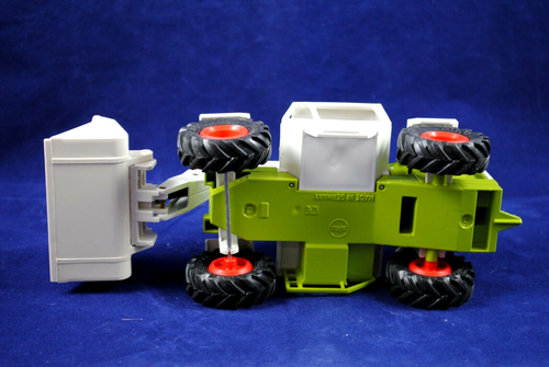 1:32 SIKU 3455 CLAAS RANGER 911 T Telescopic FARM LOADER w BUCKET MINT in Box B - Picture 10 of 12