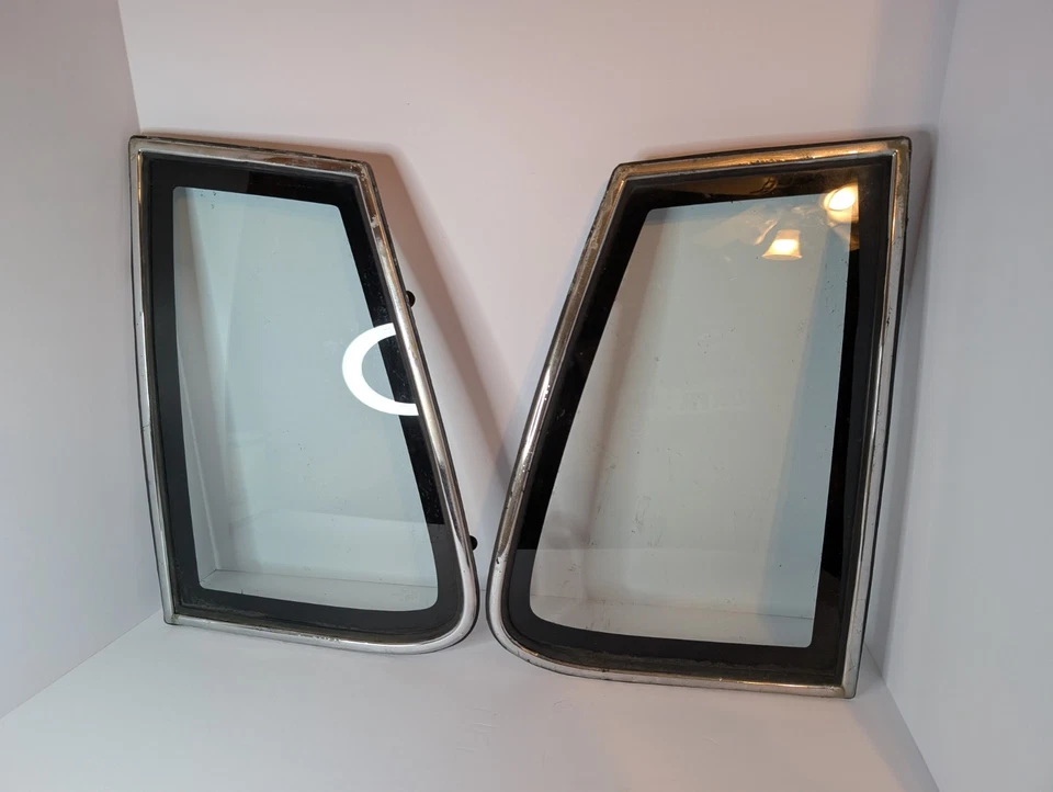 OEM✅ 1981-1988 OLDSMOBILE CUTLASS SUPREME CUARTO DE VIDRIO PAR PARA TECHO DE VINILO Foto 2 de 4