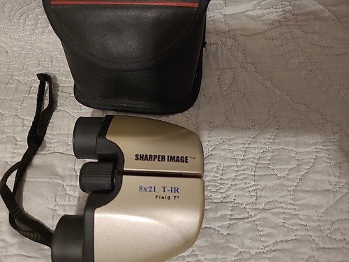 Sharper Image 8 x 21 T-IR Field 7° Binoculars With Carrying Case And Belt Loop - Picture 3 of 7