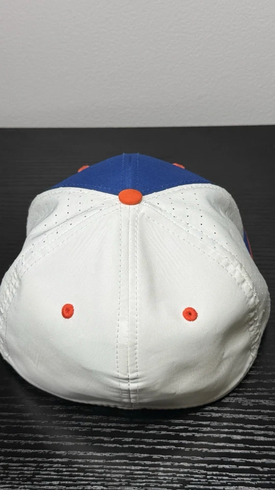 Christian Audigier Caja de Pastillas Gorra Bulldog Cuello de Punta Beige Sombrero Don Ed Hardy Nuevo Foto 3 de 4