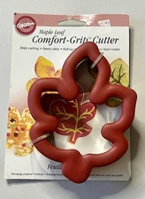 Wilton Maple Leaf Comfort Grip Cookie Cutter Stock No 2310-632 | 2000  NEW NWT