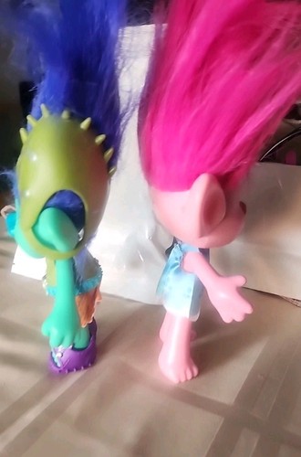 Trolls World Tour Zweig & Mohn 6" Haare 9" hoch.  Hasbro Dream Works 2015  - Bild 6 von 8
