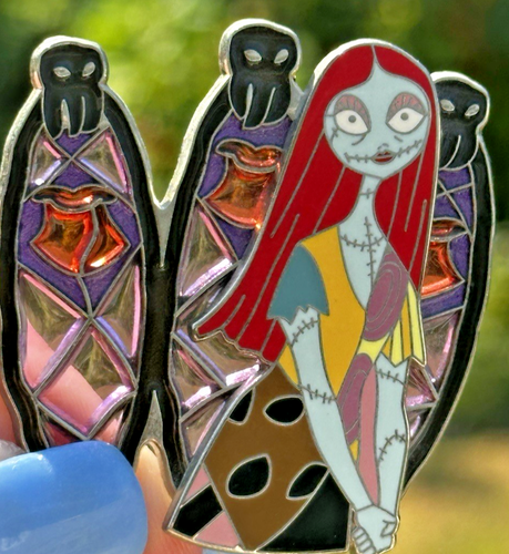 Disney - Pesadilla antes de Navidad - Sally - Botellas venenosas, prendedor de vidrieras - Imagen 21 de 24