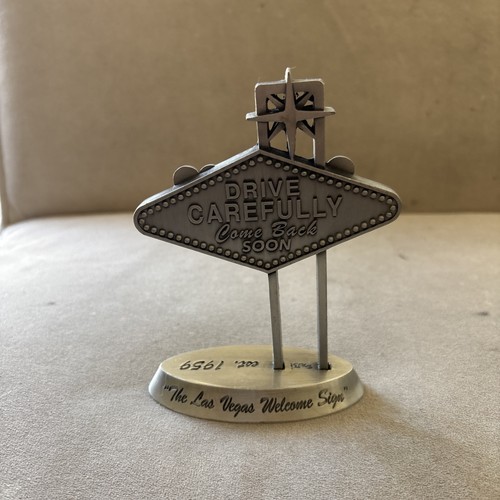VTG. PEWTER"WELCOME TO FABULOUS LAS VEGAS SIGN" PAPERWEIGHT / SOUVENIR MCM[ - Picture 2 of 4