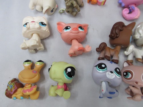 Vintage LITTLEST PET SHOP LPS Lot of 41 Pets and some accessories - Picture 6 of 24