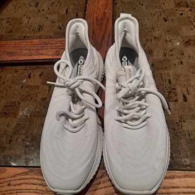 WOMENS SNEAKERS SIZE 10 - KAOPABOLO