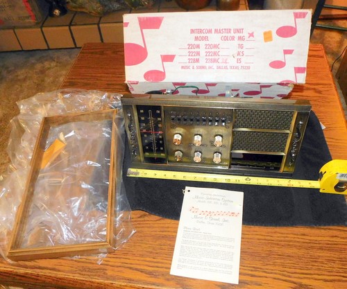 Reloj Sistema de Música e Intercomunicación Modelo 228 Música y Sonido De Colección 1981 Nunca Usado - Imagen 1 de 24