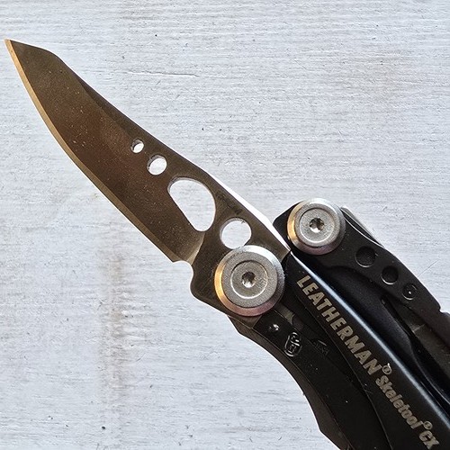 LEATHERMAN SKELETOOL CX PINZA MULTIUTENSILE COLTELLO LISCIO 154CM - Foto 3 di 12
