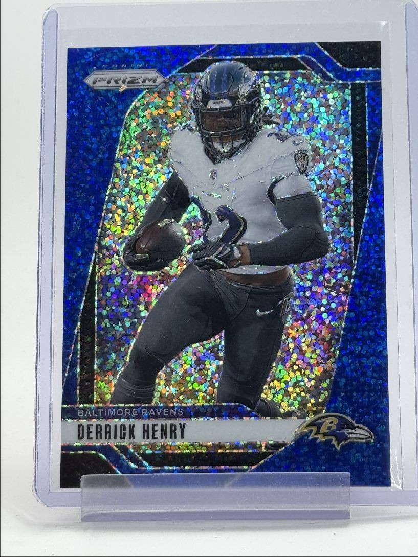 DERRICK HENRY 2024 PANINI PRIZM FOOTBALL BLUE SPARKLE RAVENS /96 Q4274