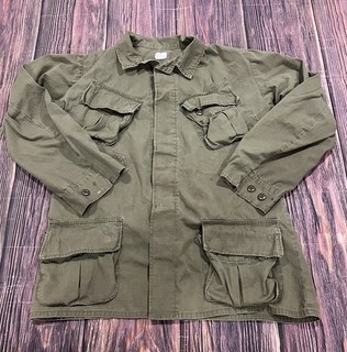 Vtg 60’s Army Vietnam Poplin OG 107 Jungle Fatigue Jacket Slant Pocket Med Long