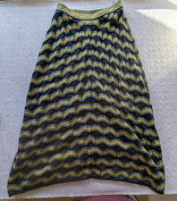 Missoni stretch waist ribbed fine knit/gauze skirt. Lined. Size 40 (@UK 12).