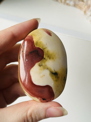 Mookaite Palm Stone Natural Crystal 85g Dendritic Mookiate - Picture 2 of 6