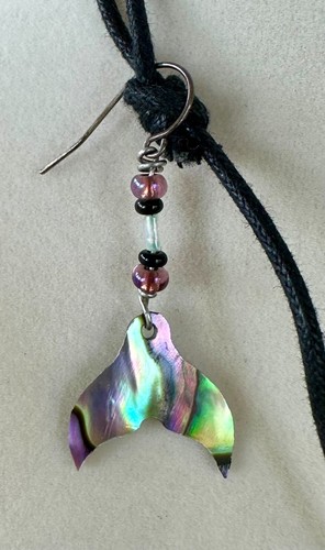 Vtg Whale Tail Abalone Shell Hawaiian Cord Necklace Dangling Hook Earrings Set - Picture 5 of 13