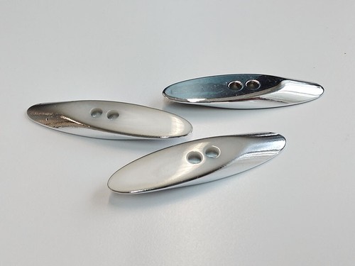 4 flache, glänzend silberfarbene Knebelknöpfe aus Kunststoff - B-WARE (0248ws) - Bild 2 von 2