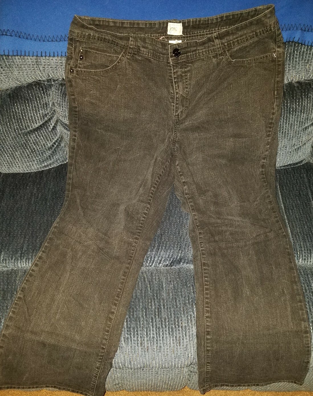 Picture 1 of 4