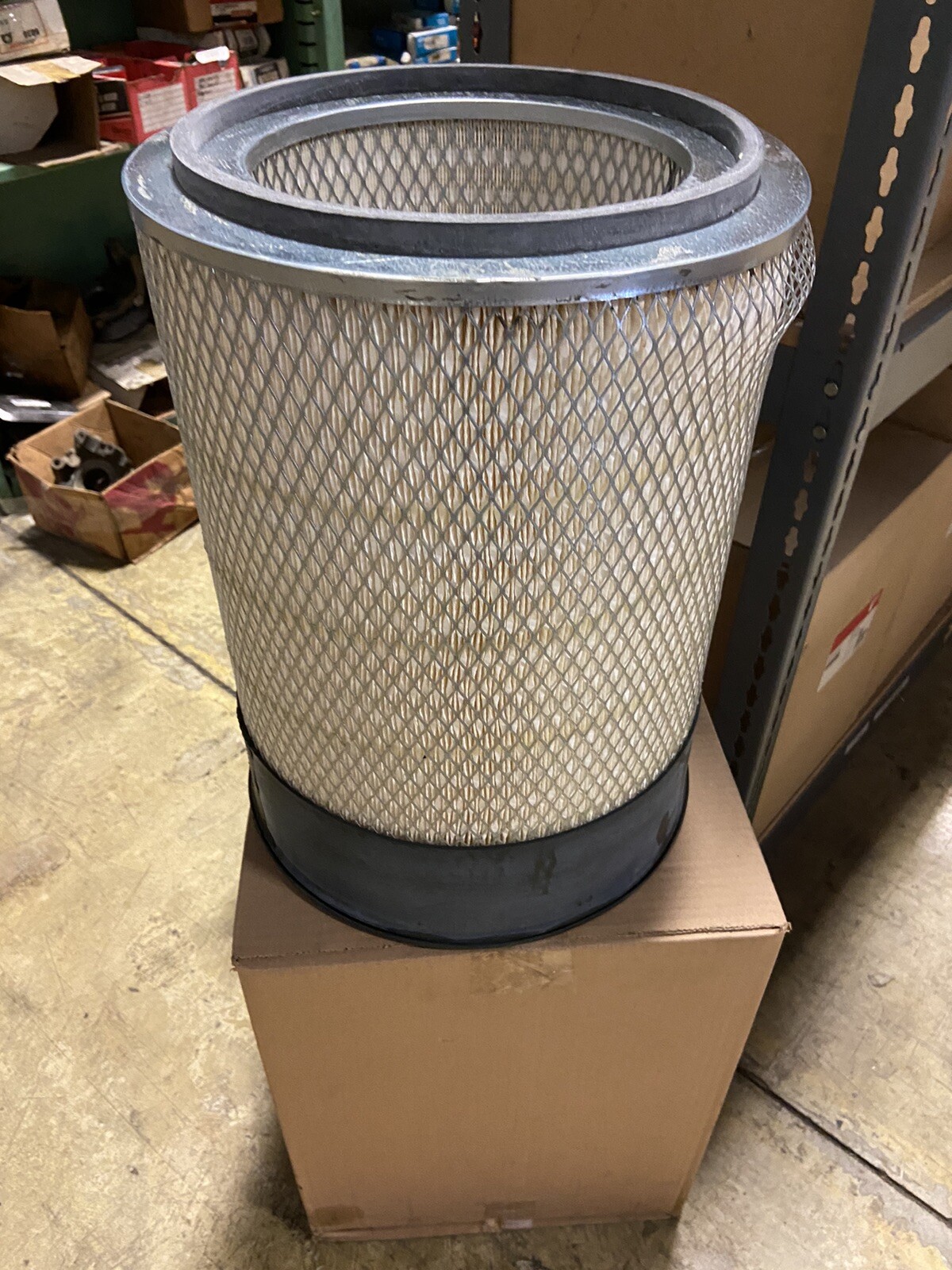 air filter Fleet guard Af888M - Picture 3 of 3